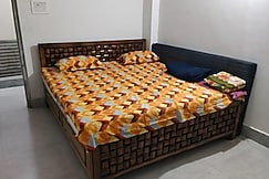 Badrinath Shrihari Nivas, Puri