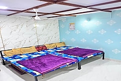 Hotel Hausai Lodging, Ghod