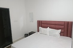 Hotel adarsh, Bhopal
