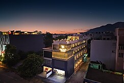 The Halt Stays - Modern Boutique Hotel, Haldwani