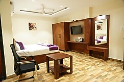 HOTEL RATNA GRAND, Visakhapatnam