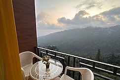 Shalom Backpackers Mall Road Mcleodganj, Dharamshala