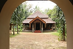 Ayurvedamana Heritage - A Paithrukam, Guruvayur