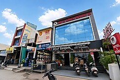 Hotel haveli Indore ki by Loto, Indore