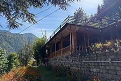 Anantay - The Courtyard, Sainj