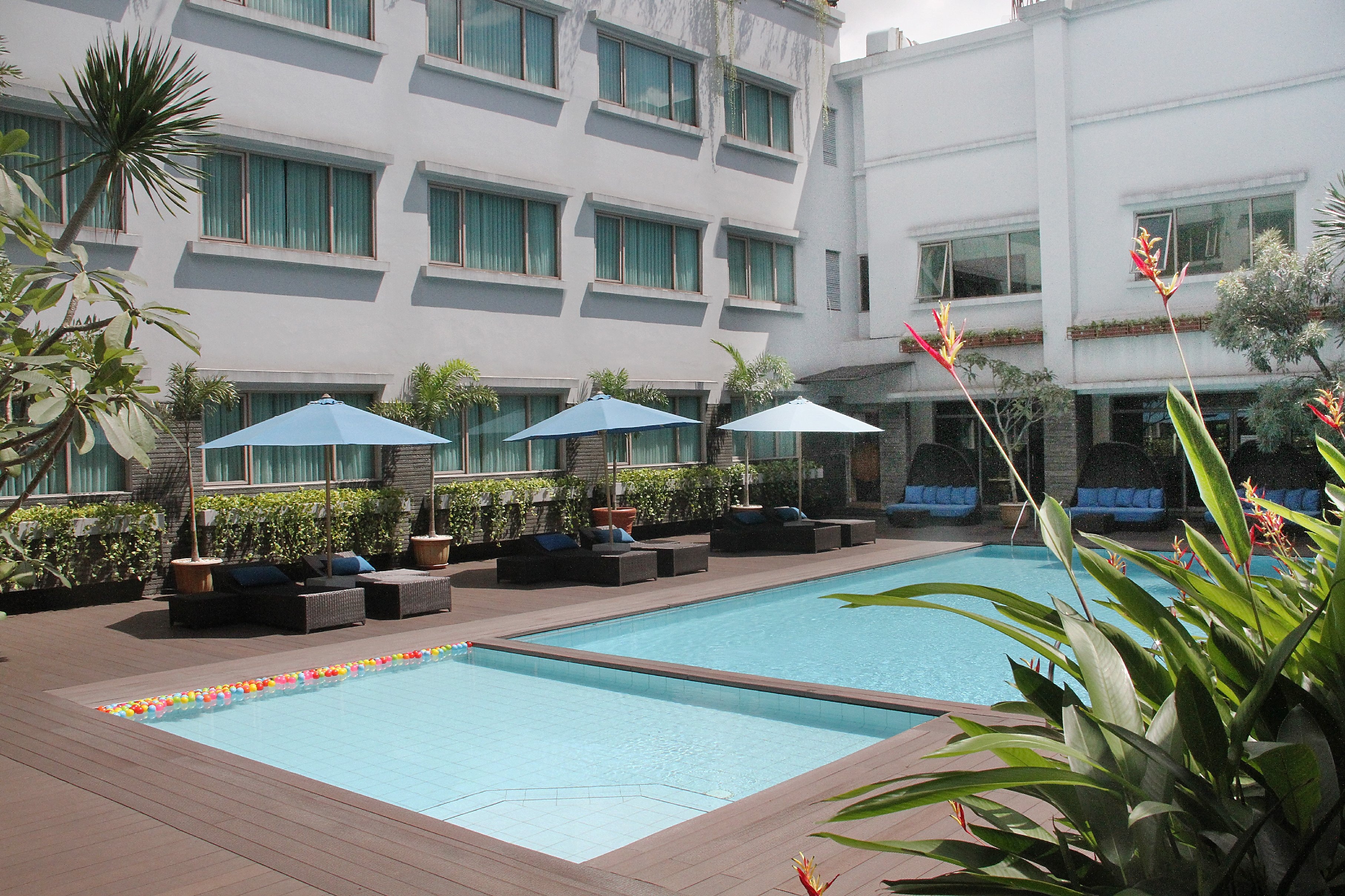 Aston Tropicana Hotel Bandung - Tap to explore photos
