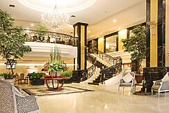 Aston Tropicana, Bandung