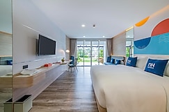 NH Boat Lagoon Phuket Resort, Phuket