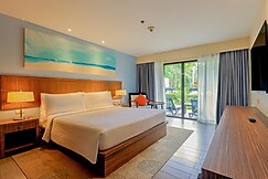 Holiday Inn Resort Phuket Surin Beach, an IHG Hotel, Phuket