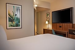 DoubleTree by Hilton Hotel London - Chelsea,  London