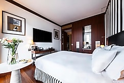 Grand Hotel Champs Elysees, Paris