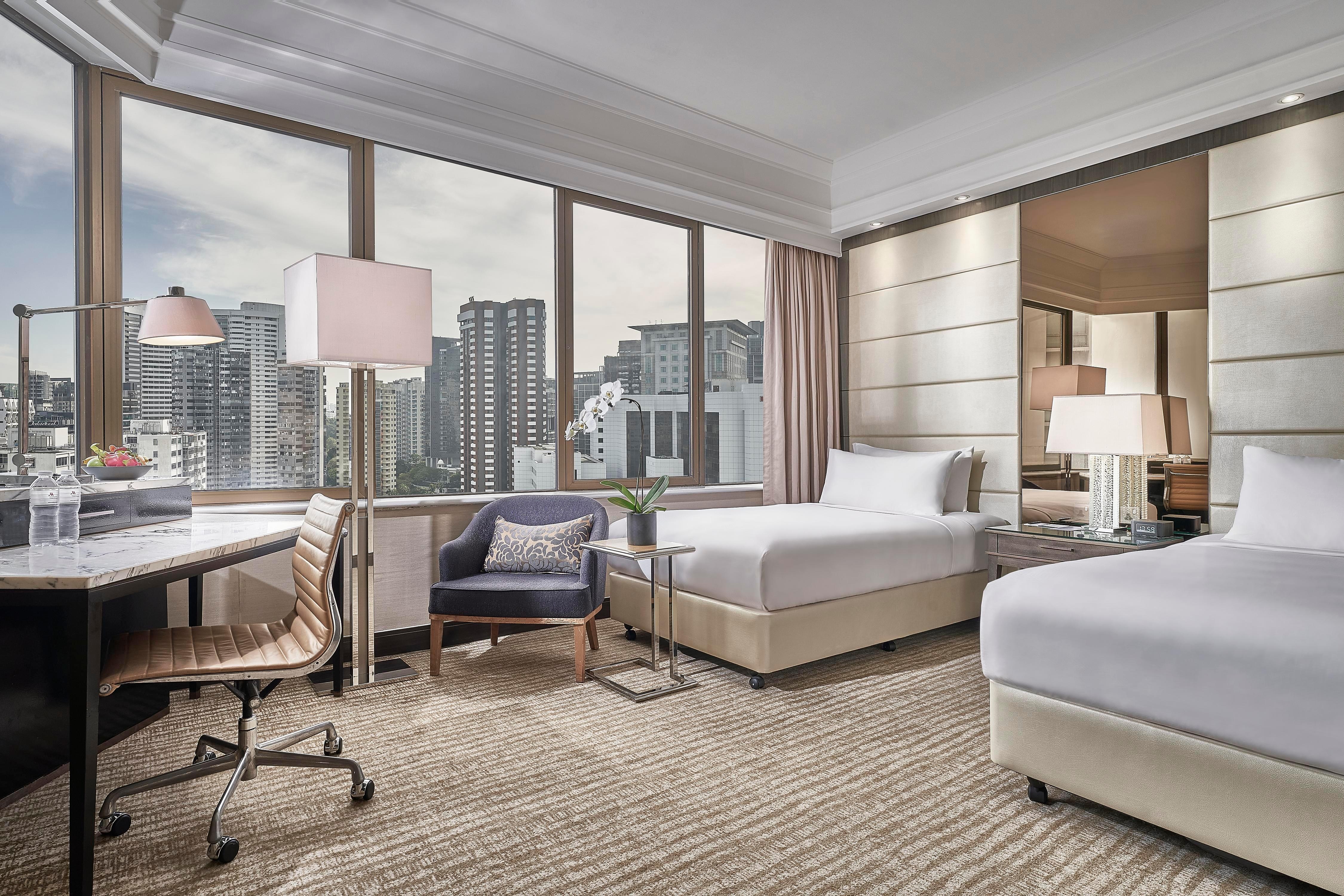 Address of Singapore Marriott Tang Plaza Hotel - Hotel in Singapore
