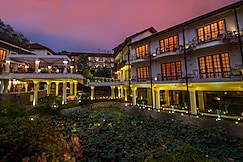 Mahaweli Reach Hotel, Kandy