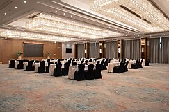 Hilton Pyramids Golf, Sheikh Zayed