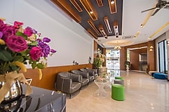 New York Hotel, Phnom Penh