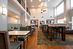 Hampton Inn and Suites College Station, Brazos