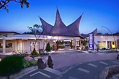 Aston Sunset Beach Resort - Gili Trawangan, Bali