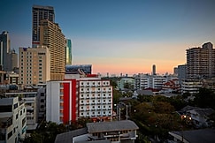 Easy Planet Bangkok Asoke, Bangkok