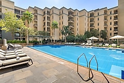 SWISSOTEL LIVING AL GHURAIR, دبى