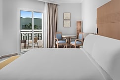 DoubleTree by Hilton Sharks Bay Resort, شرم الشيخ