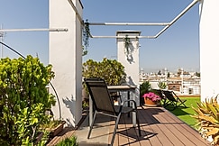 Colectia Hotel Santa Lucia, Seville