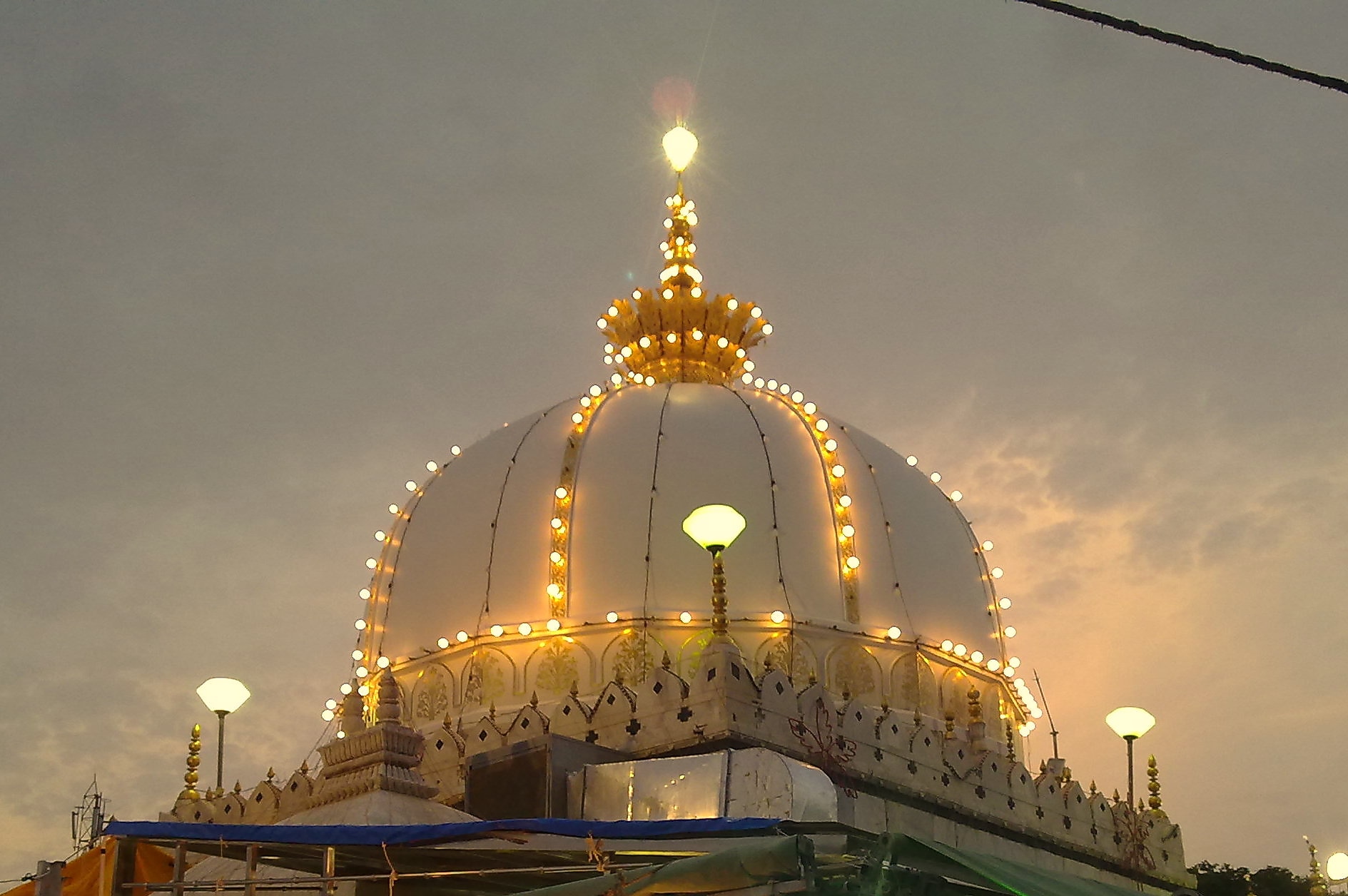 5 Hotels In Dargah Bazar With Television Get Upto 70 OFF On Price 