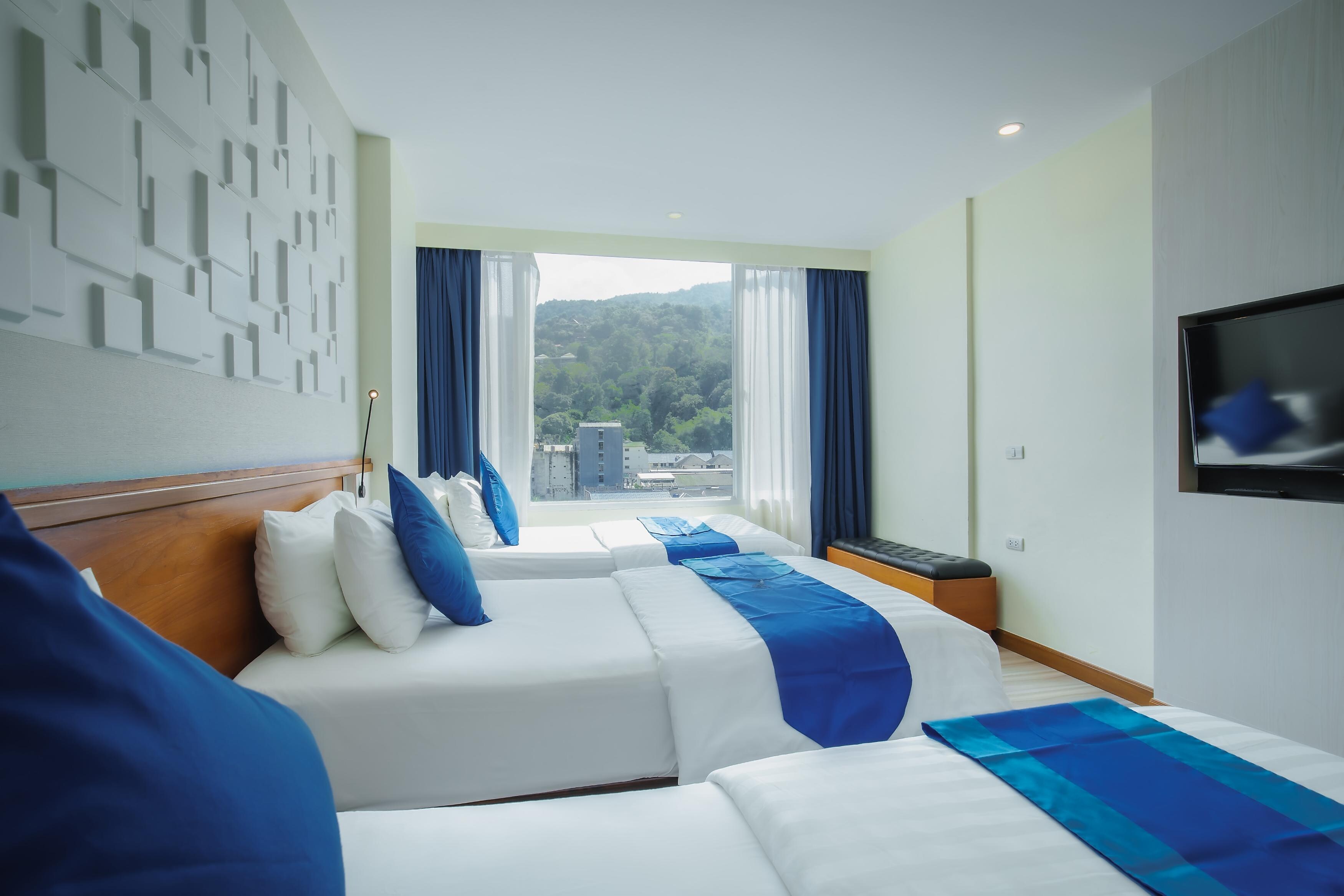 Sira Grande Hotel Patong - Tap to explore photos
