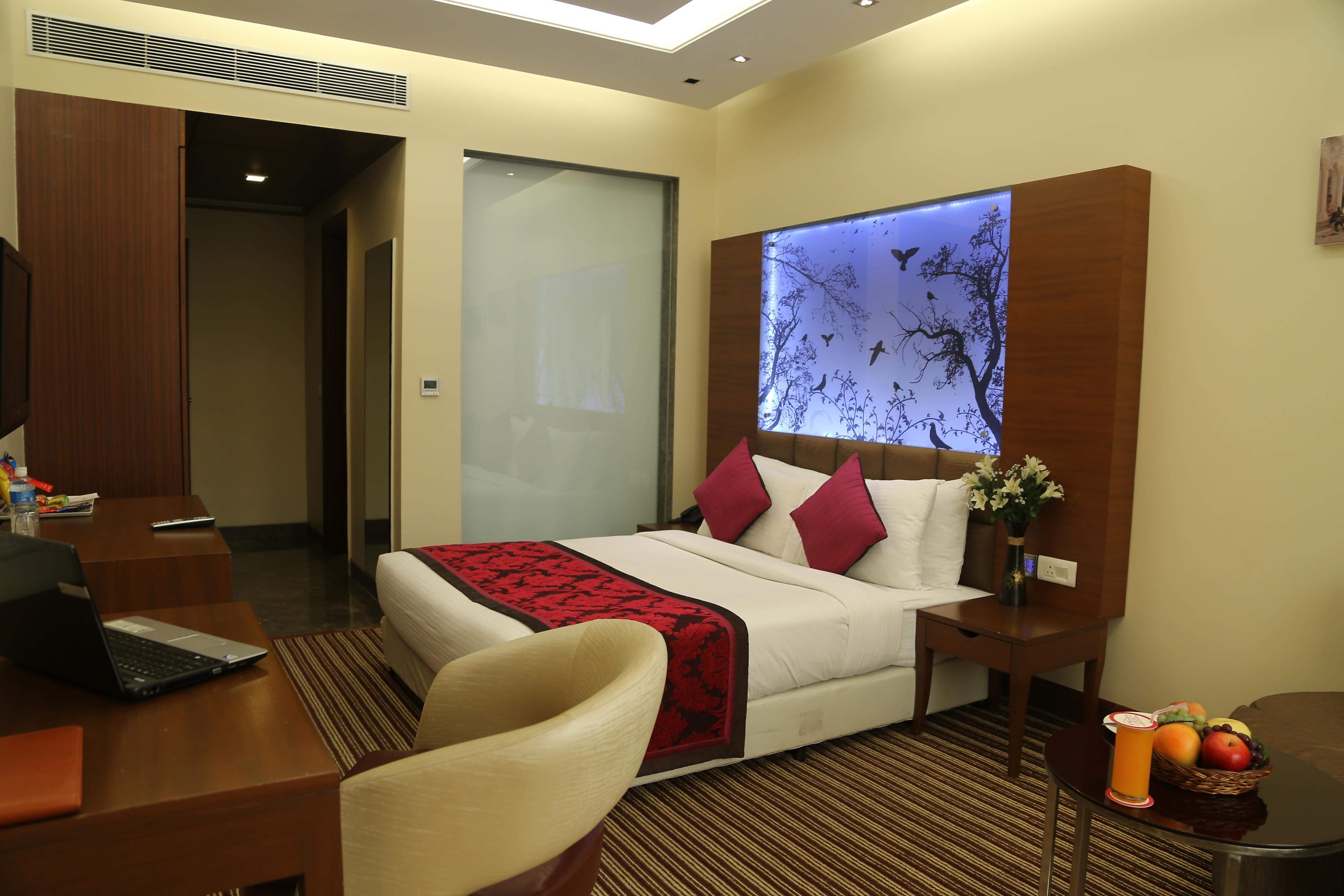 The New Haven Hotel @ Greater Kailash New Delhi - Tap to explore photos