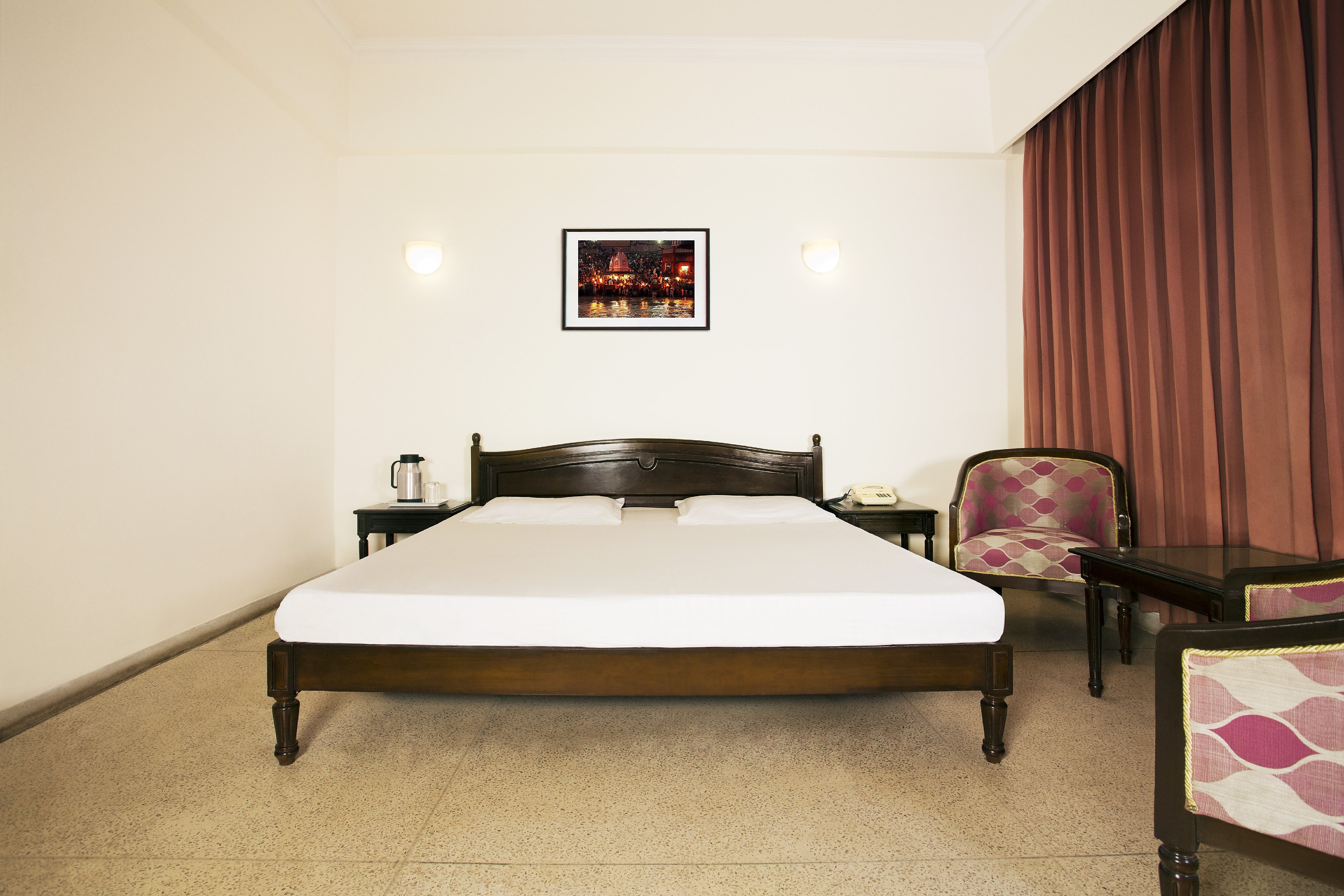Hotel Alpana @ Har ki Pauri Road - Tap to explore photos