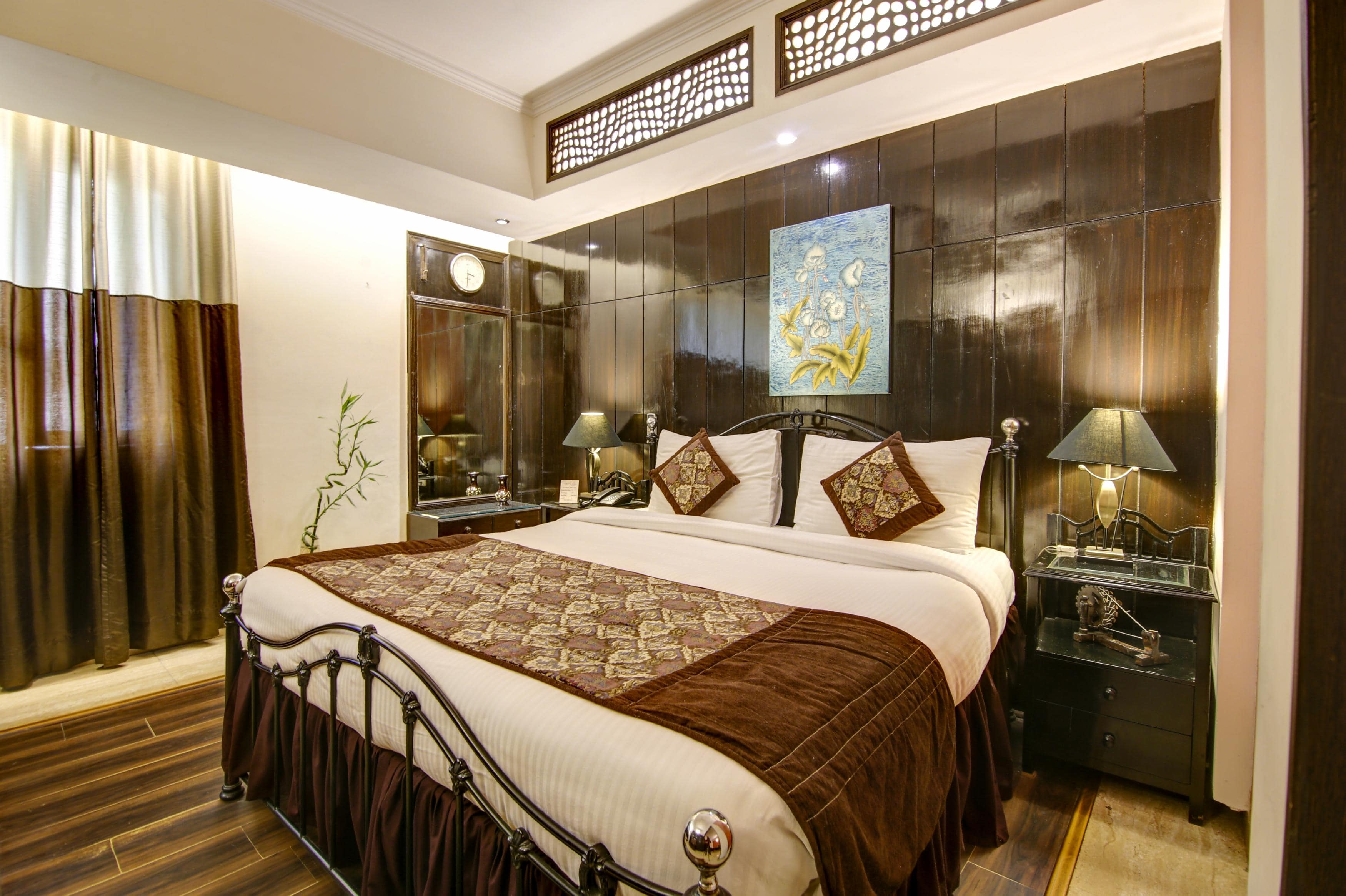 The Solace Hotel (near Nehru Place) - Tap to explore photos