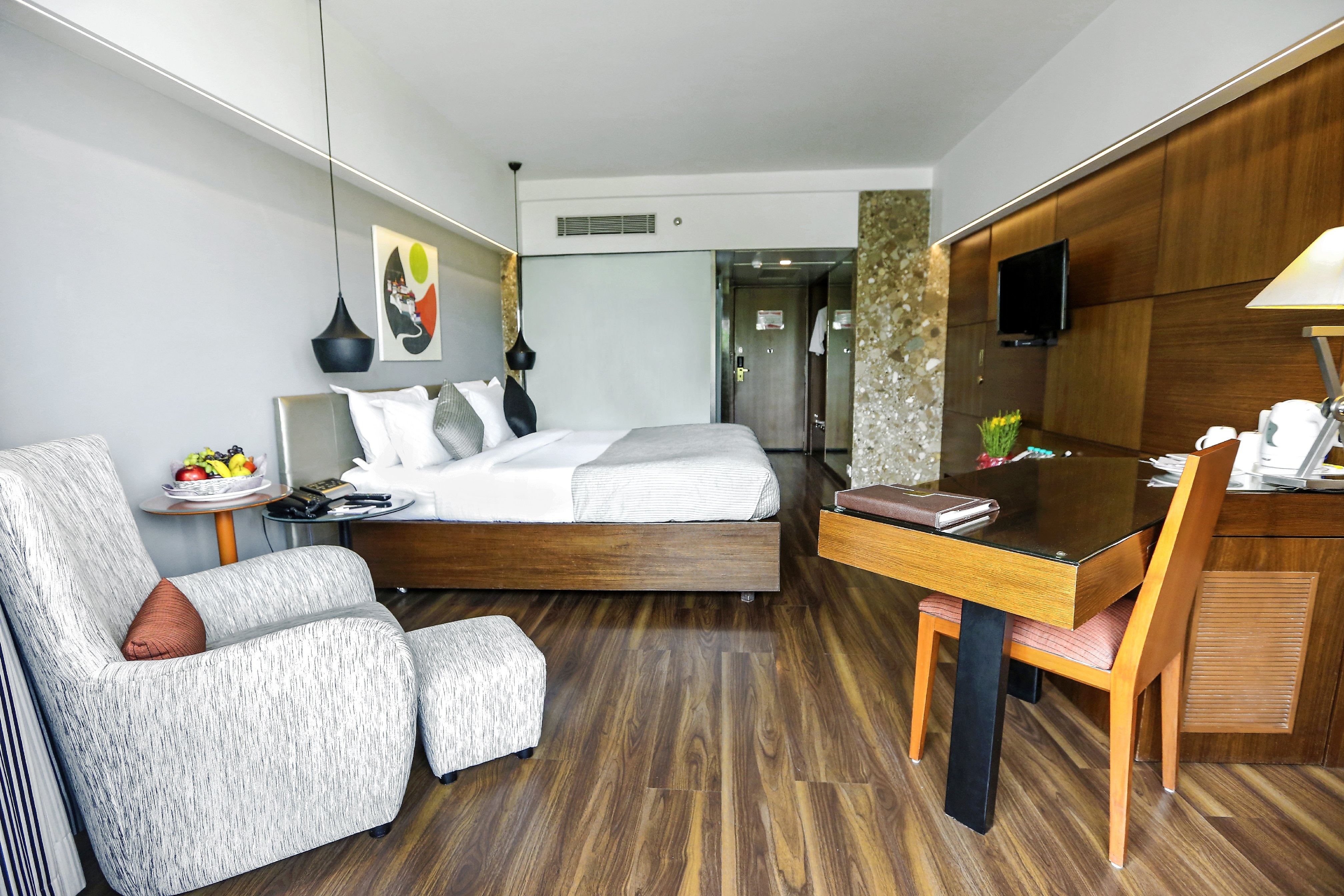 Luxury Room (Partial Sea View) 1