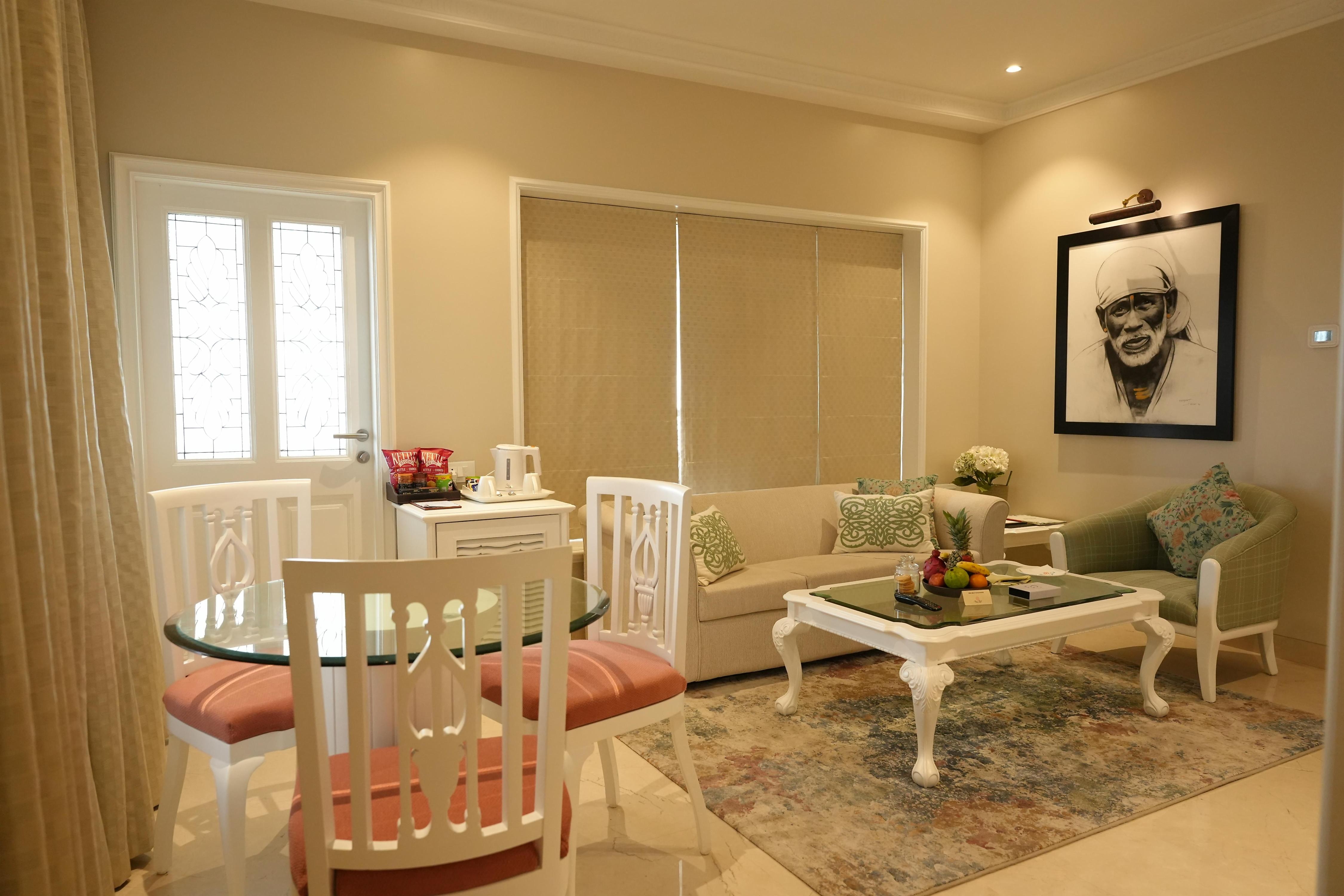Luxury Suite 1
