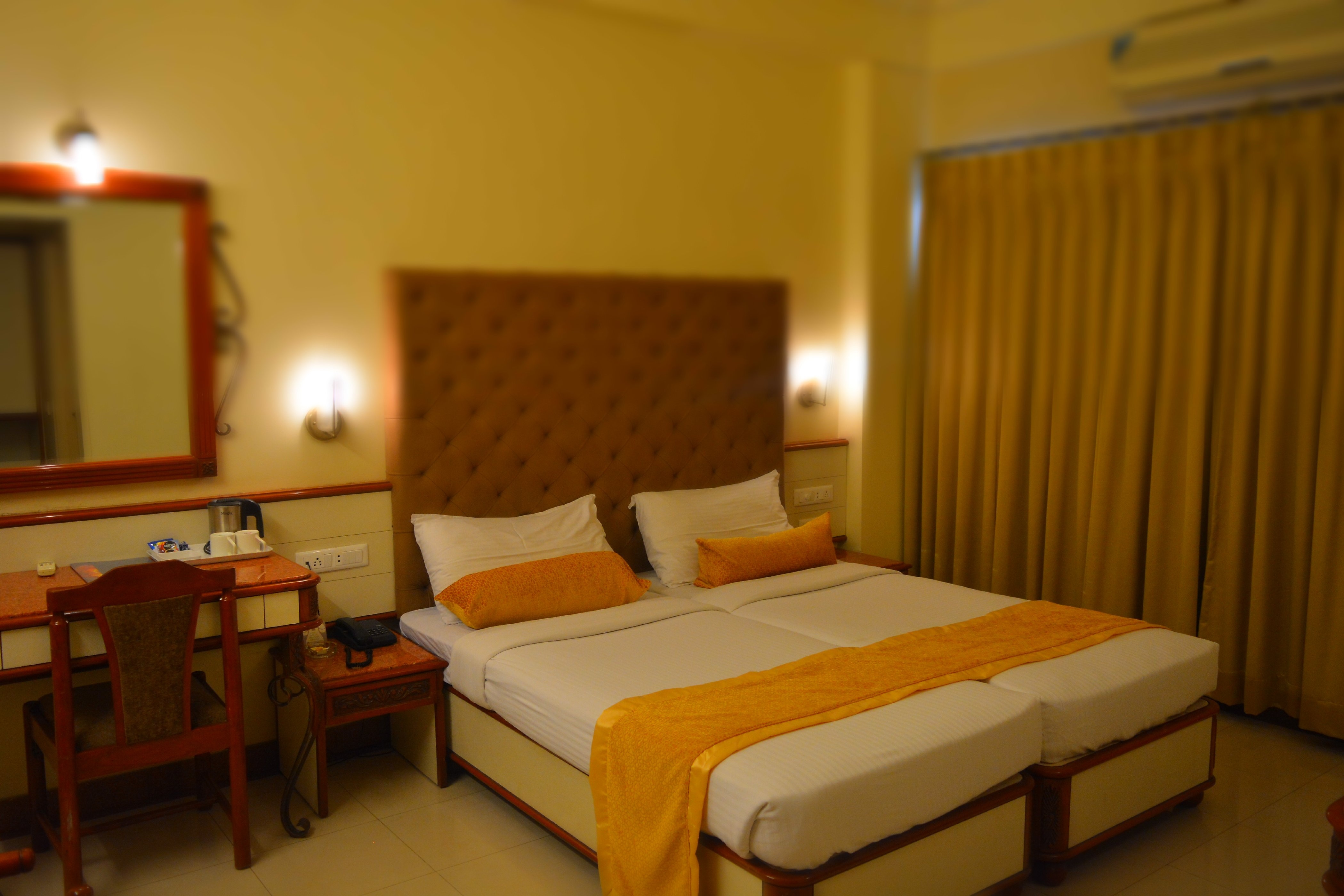 Shree Panchratna Hotel - Tap to explore photos