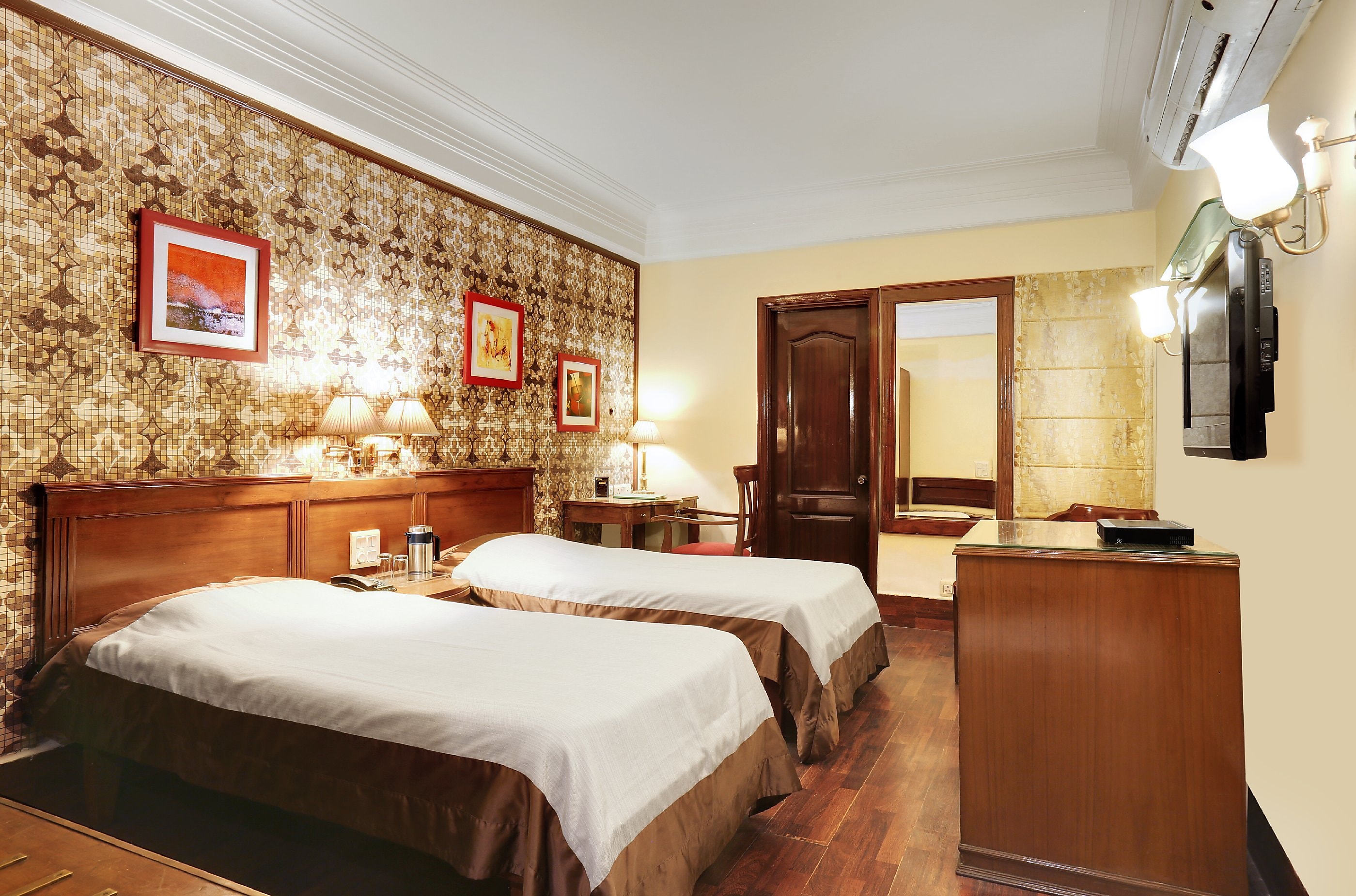 Qutub Residency - Tap to explore photos