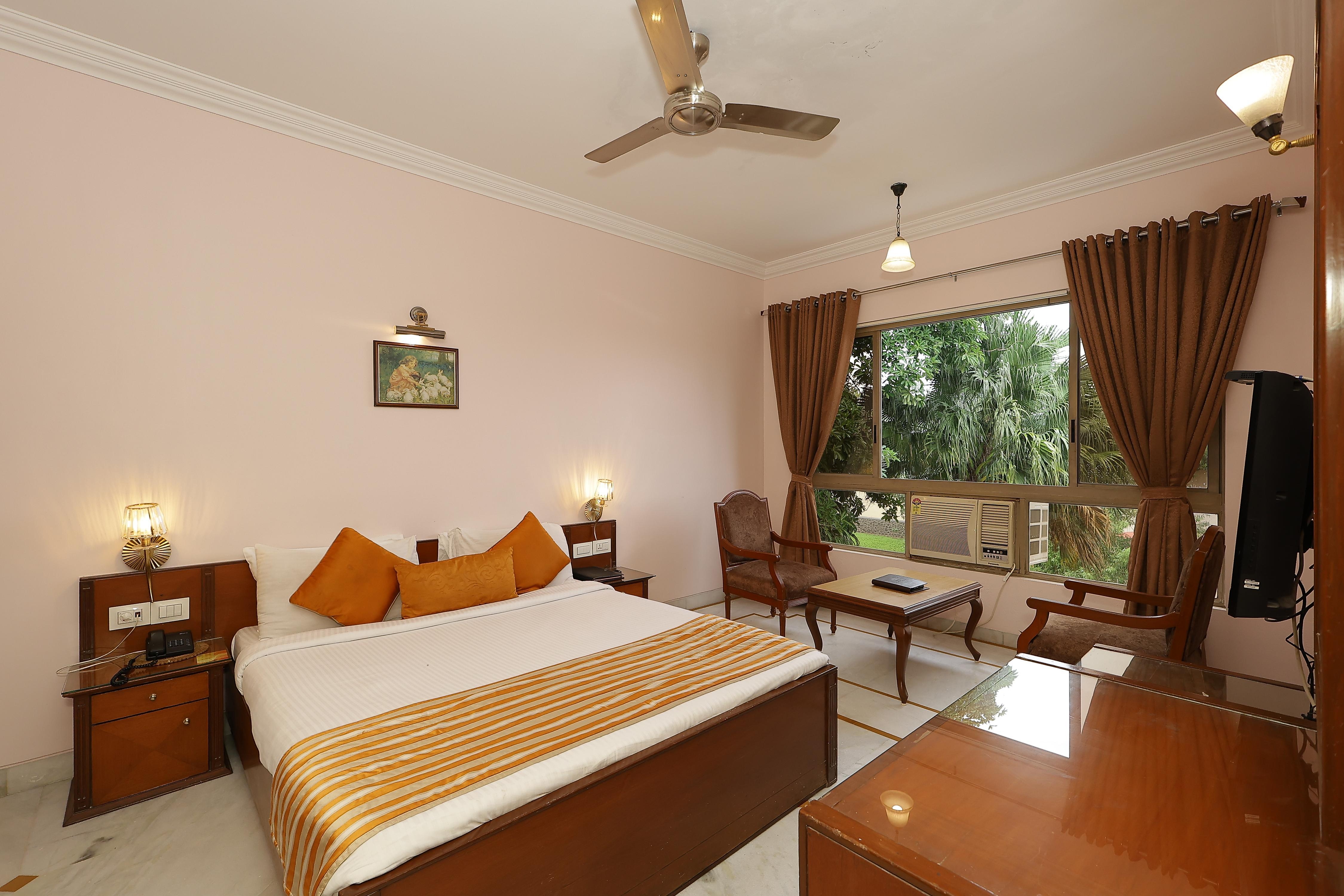 Deluxe Double Room 1