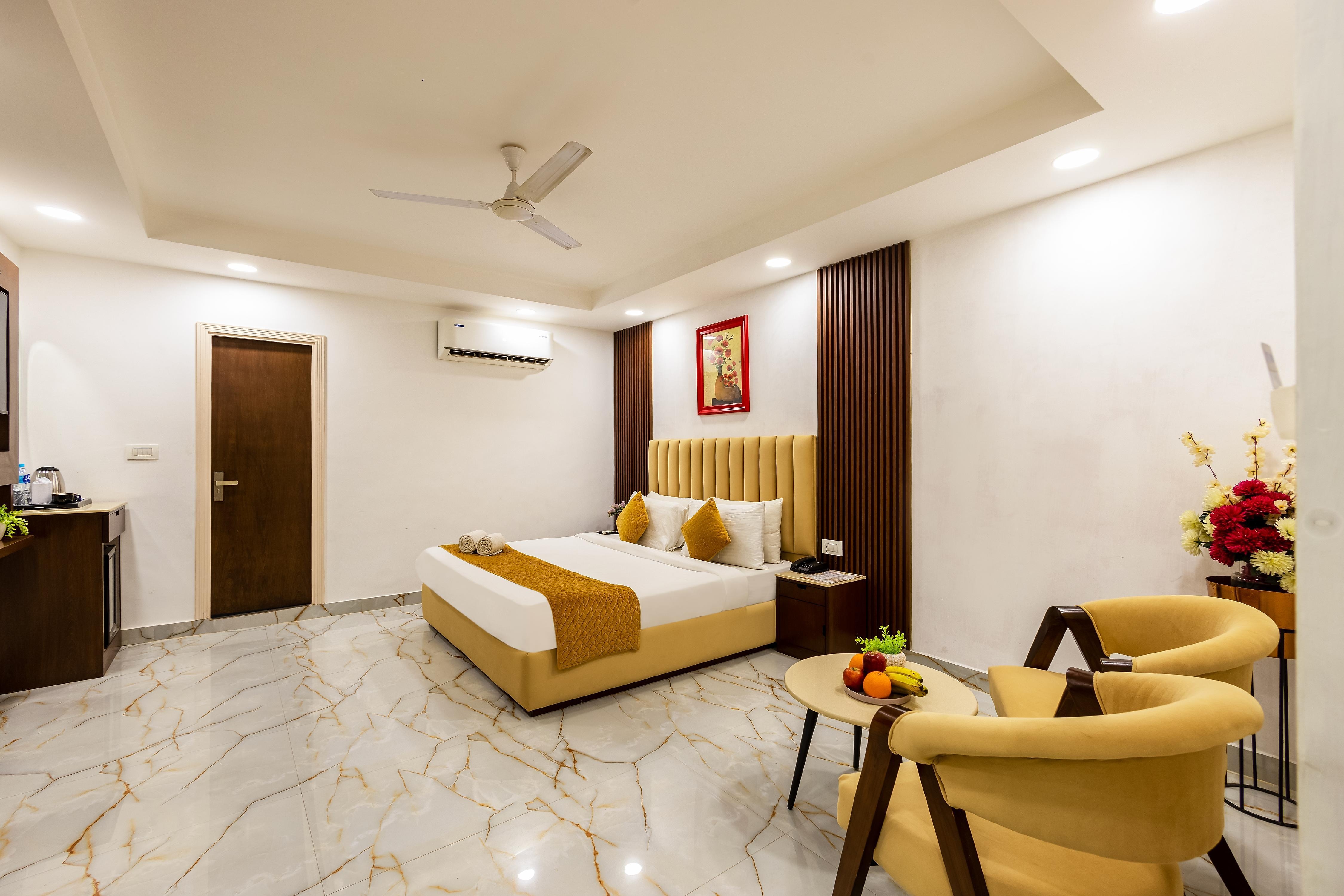 Hotel Jageer Palace Mayapuri - Tap to explore photos