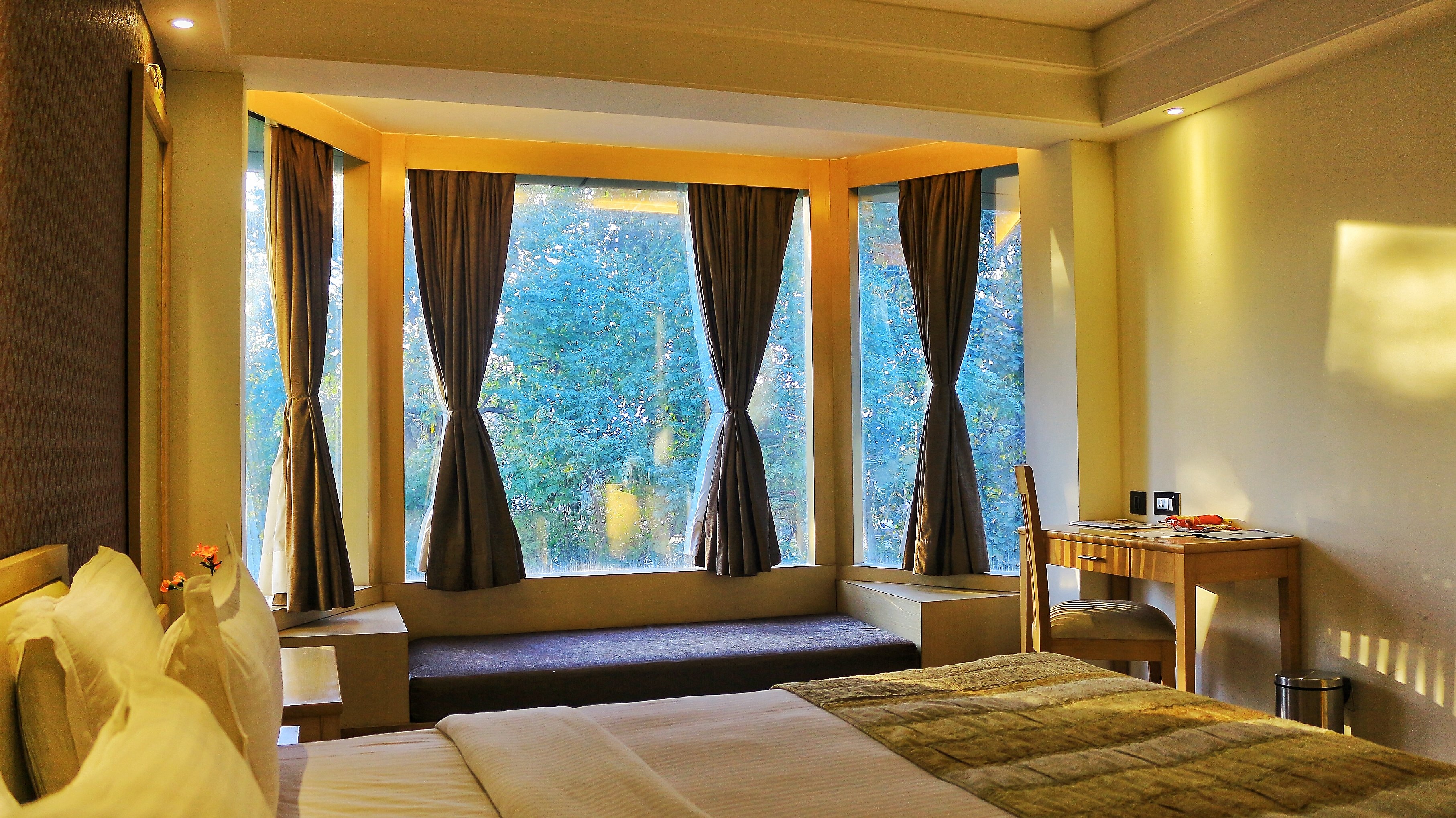 Dee Marks Hotel & Resort Delhi Airport - Tap to explore photos