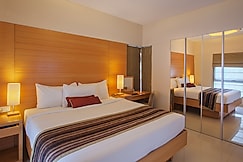 Oakwood Residence Naylor Road Pune, Pune