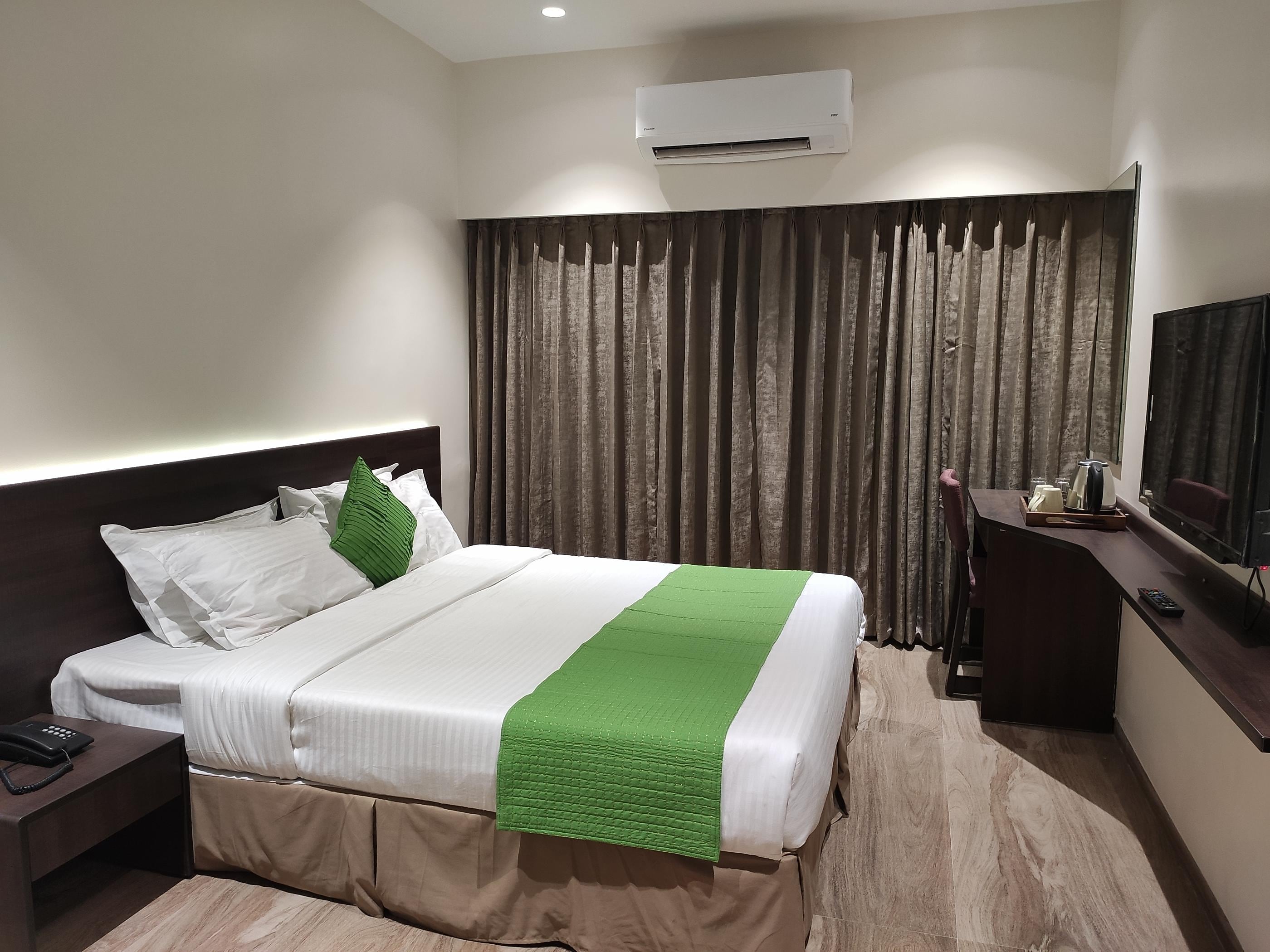 Deluxe AC Room 1