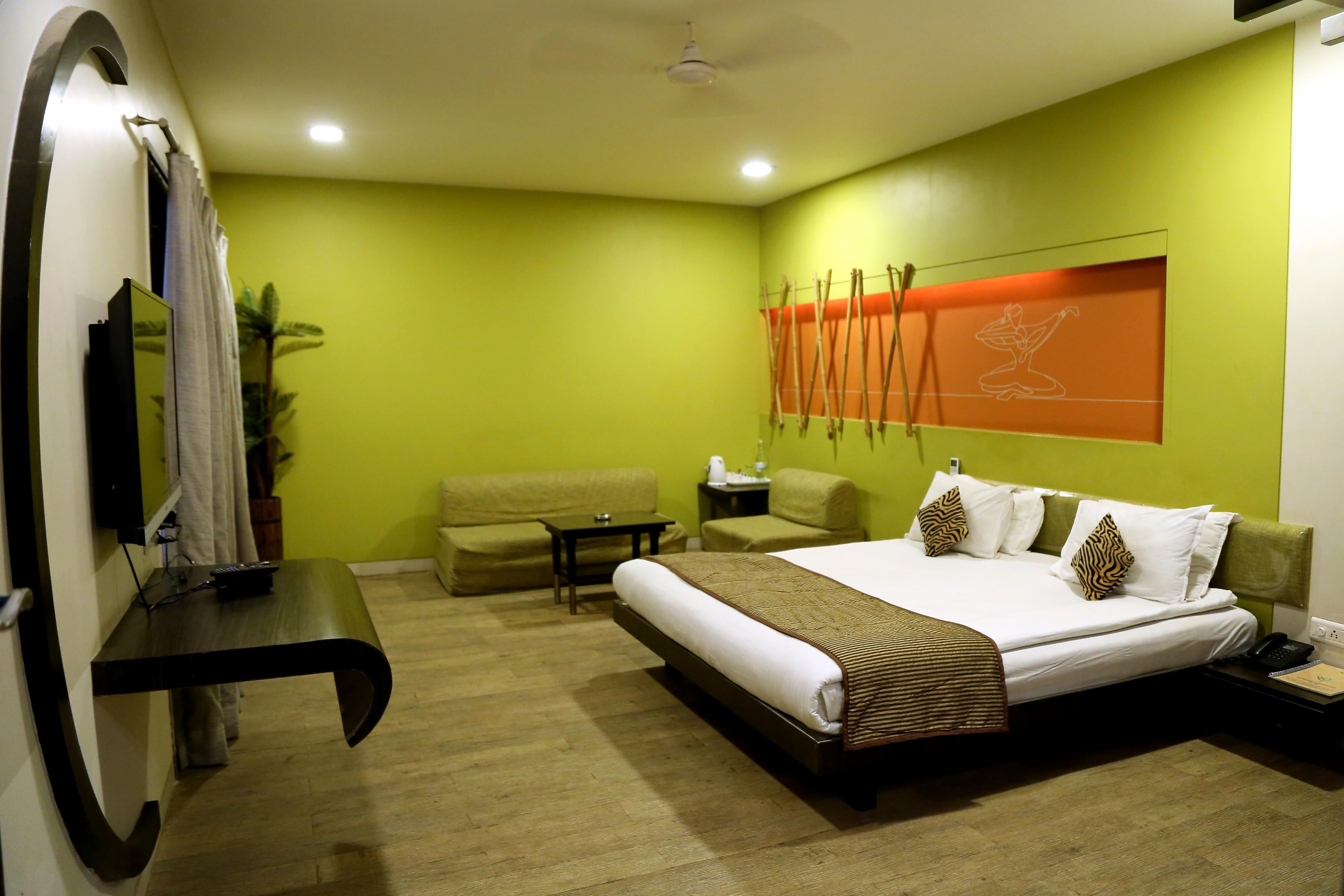 Executive Suite Room 1