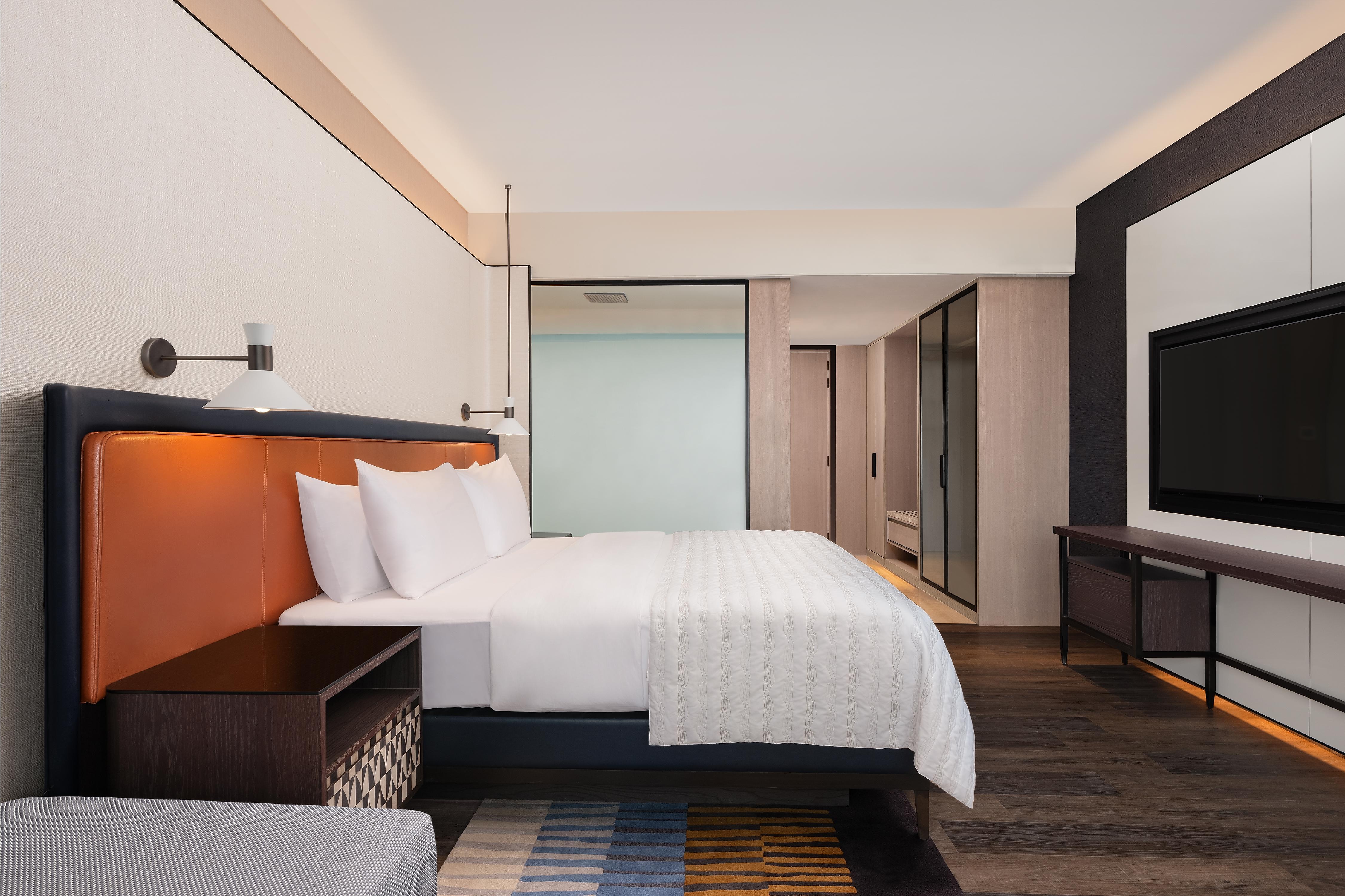 Le Meridien Ahmedabad - Tap to explore photos