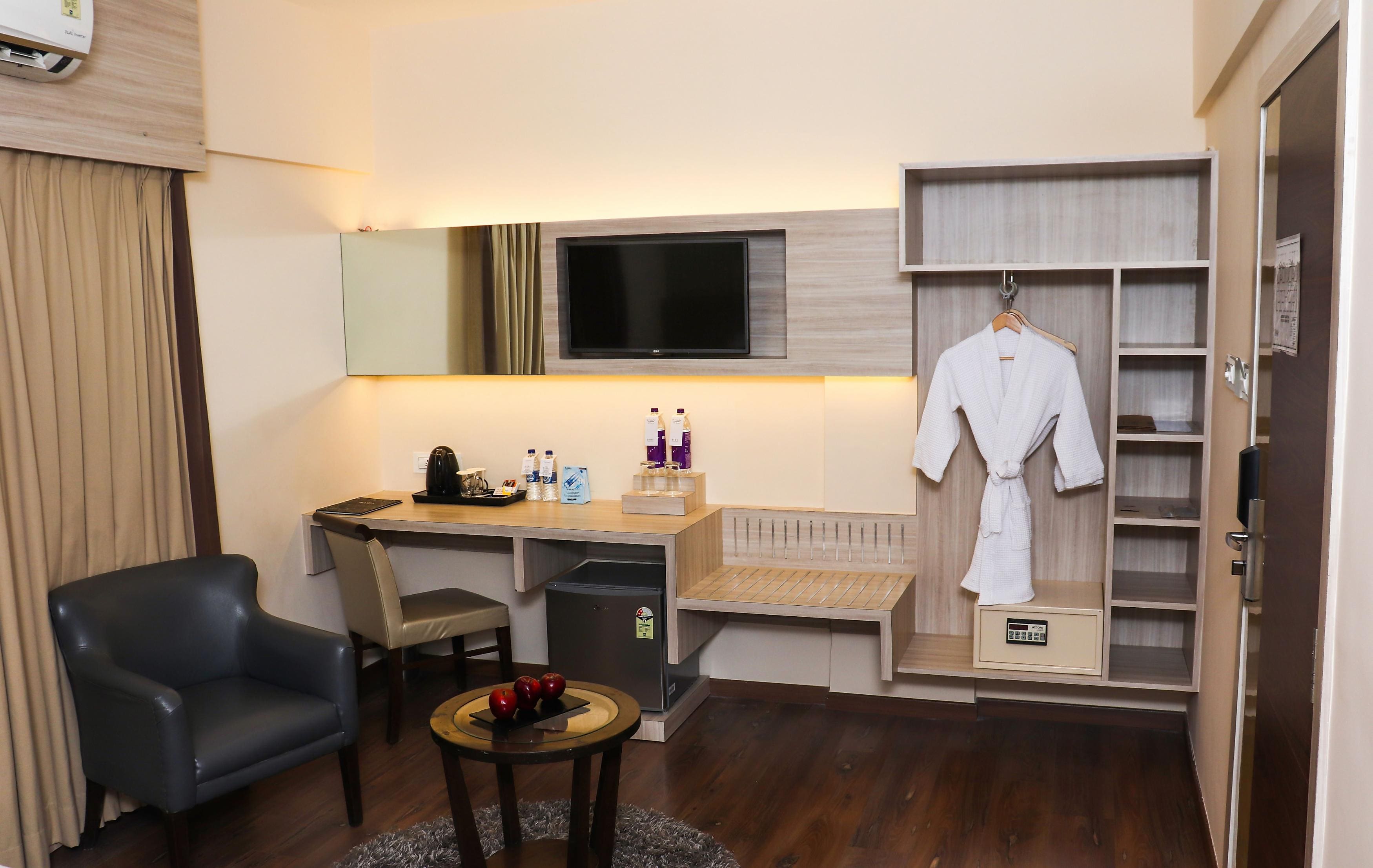 Hotel Bawa Regency 3