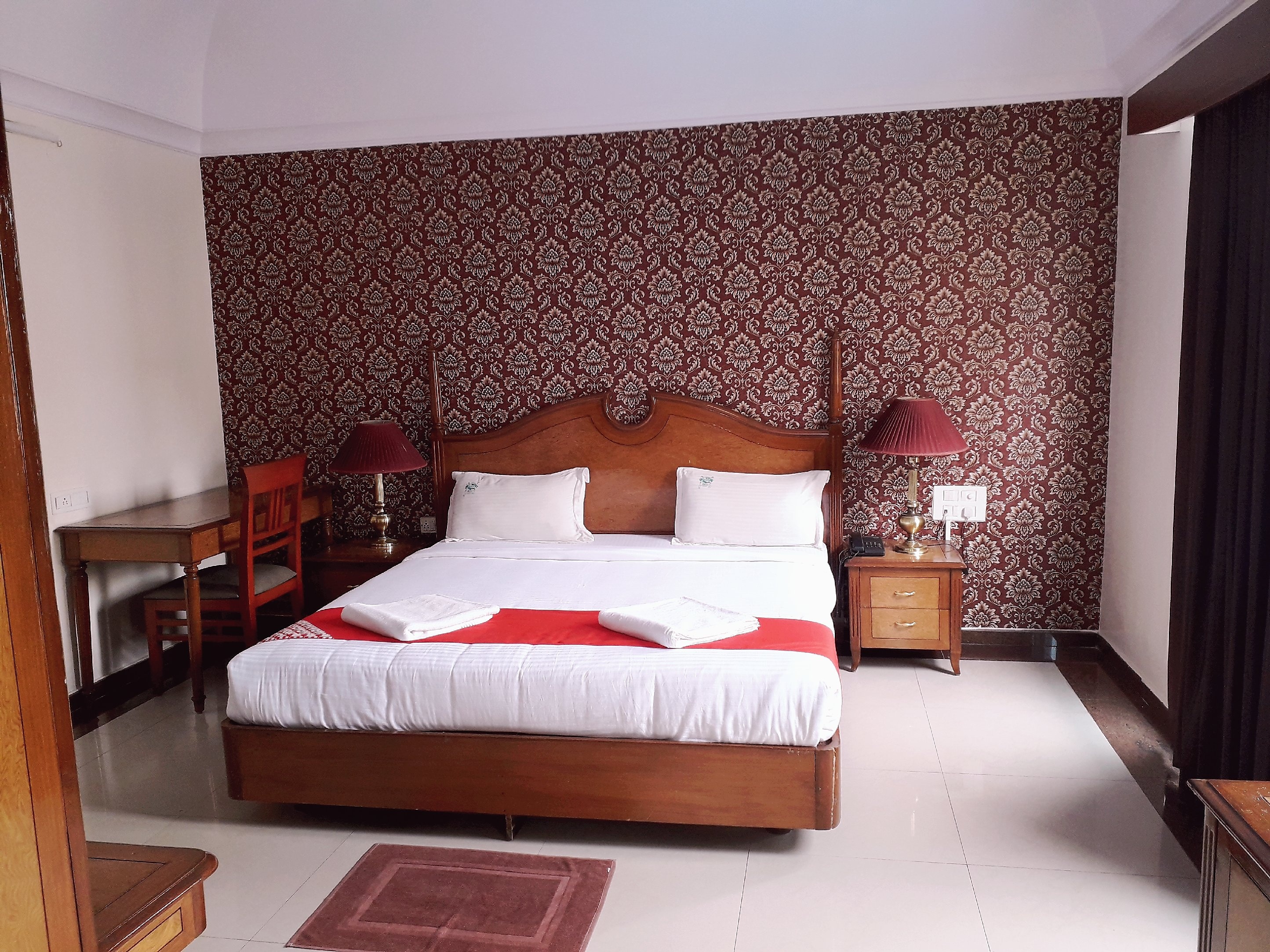 Hotel Chetan International - Tap to explore photos