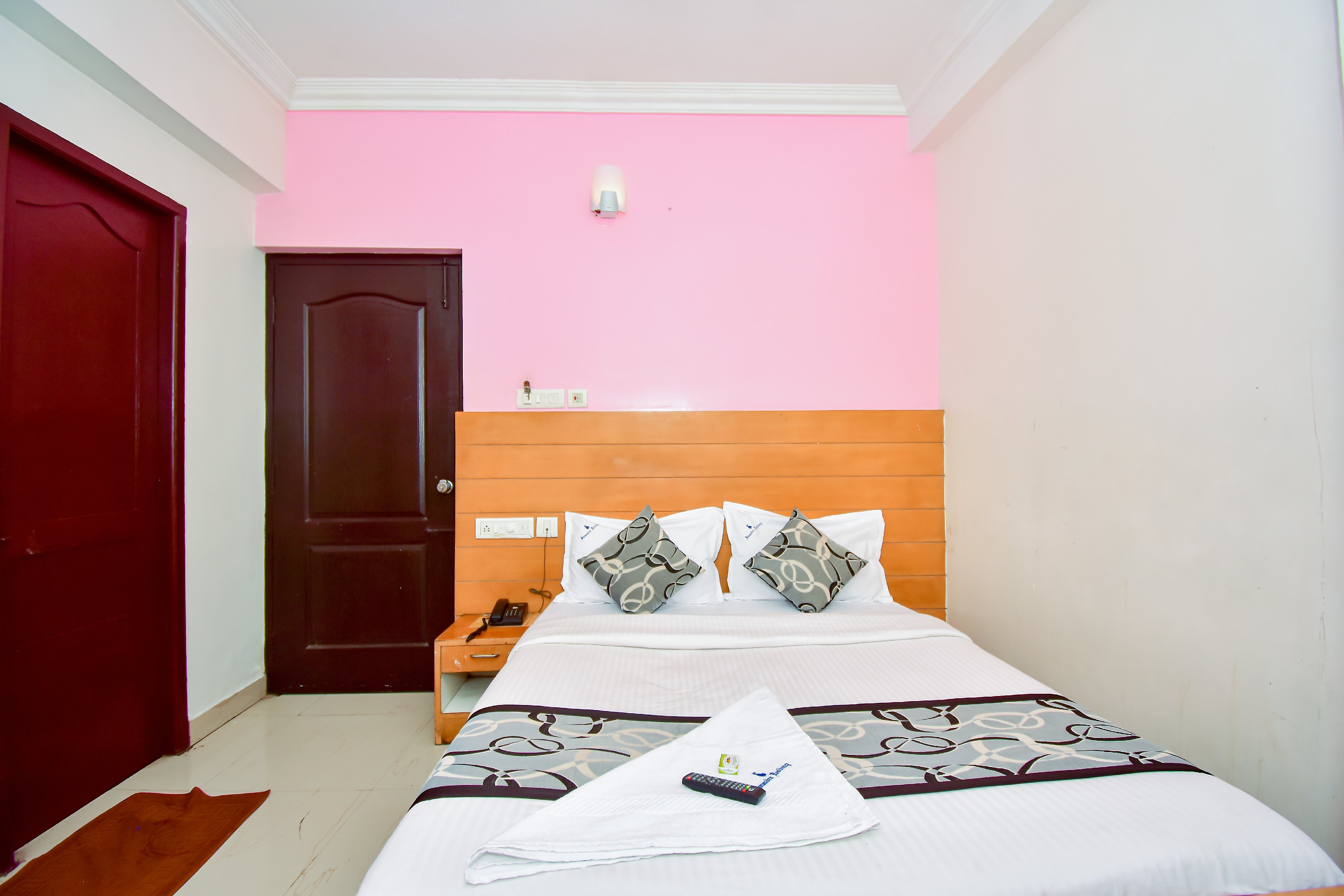 Samudra Residency - Tap to explore photos