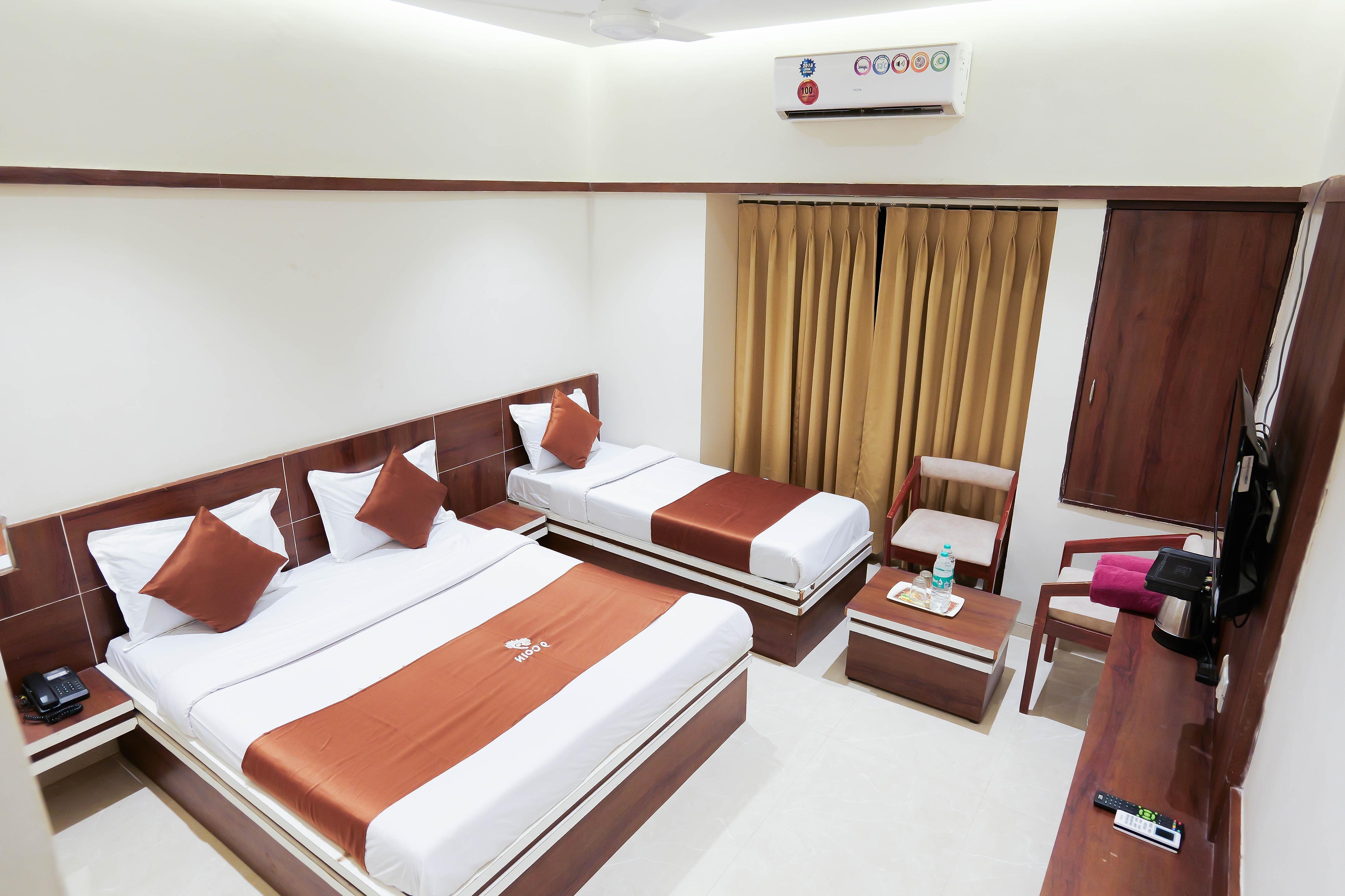 Deluxe Family Triple Bed AC 1
