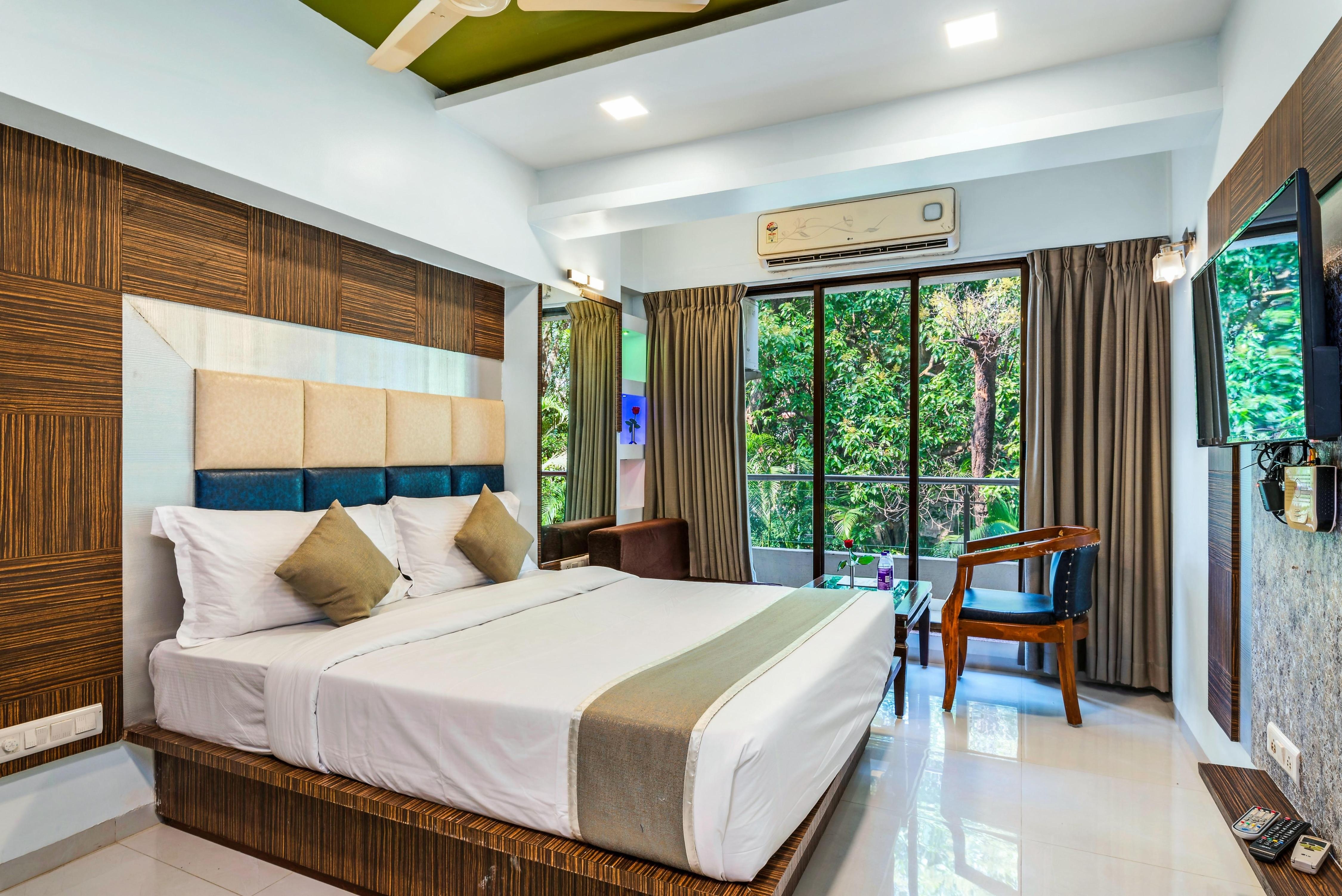 Deluxe Room 1
