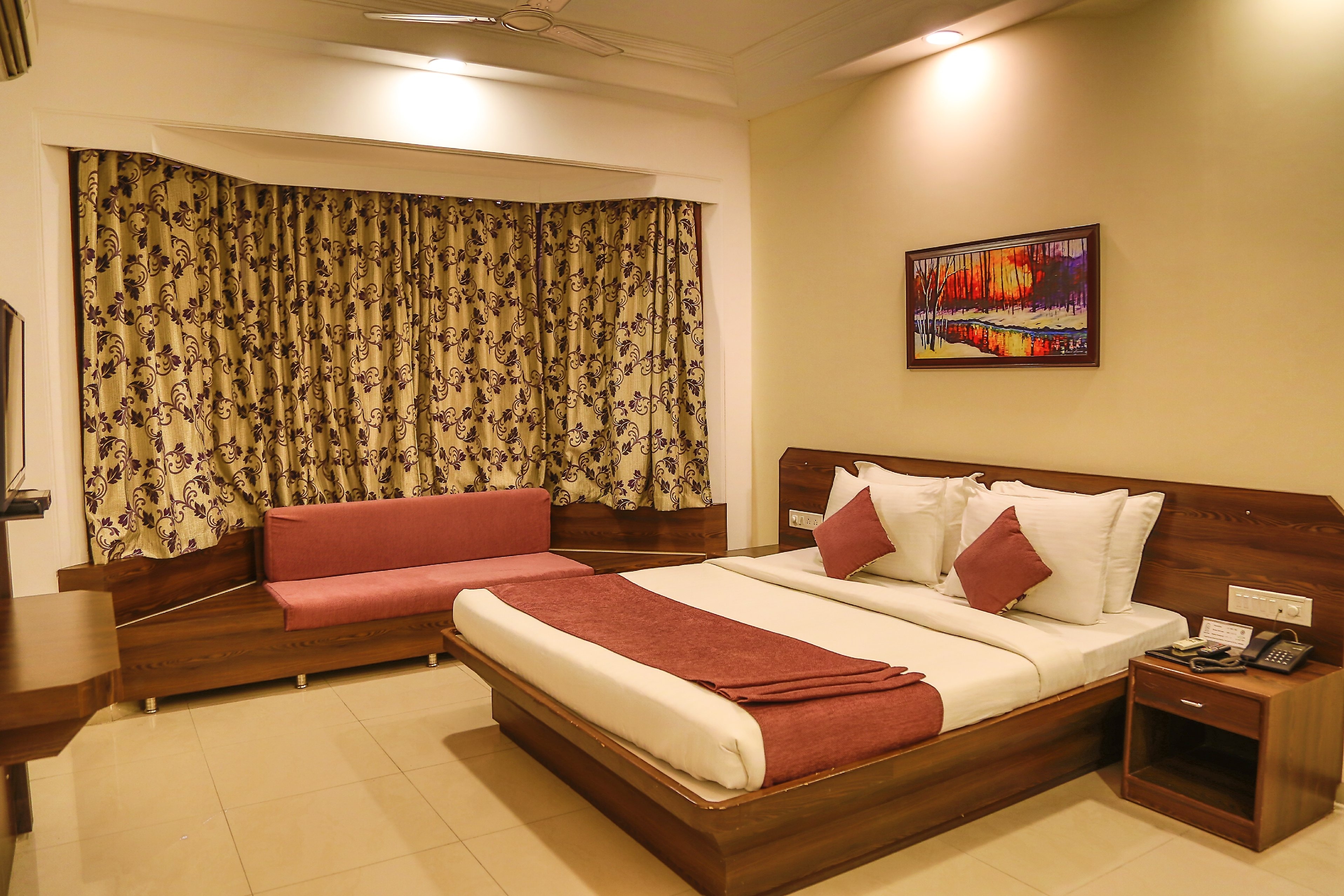 Hotel Gulzar Towers - Tap to explore photos