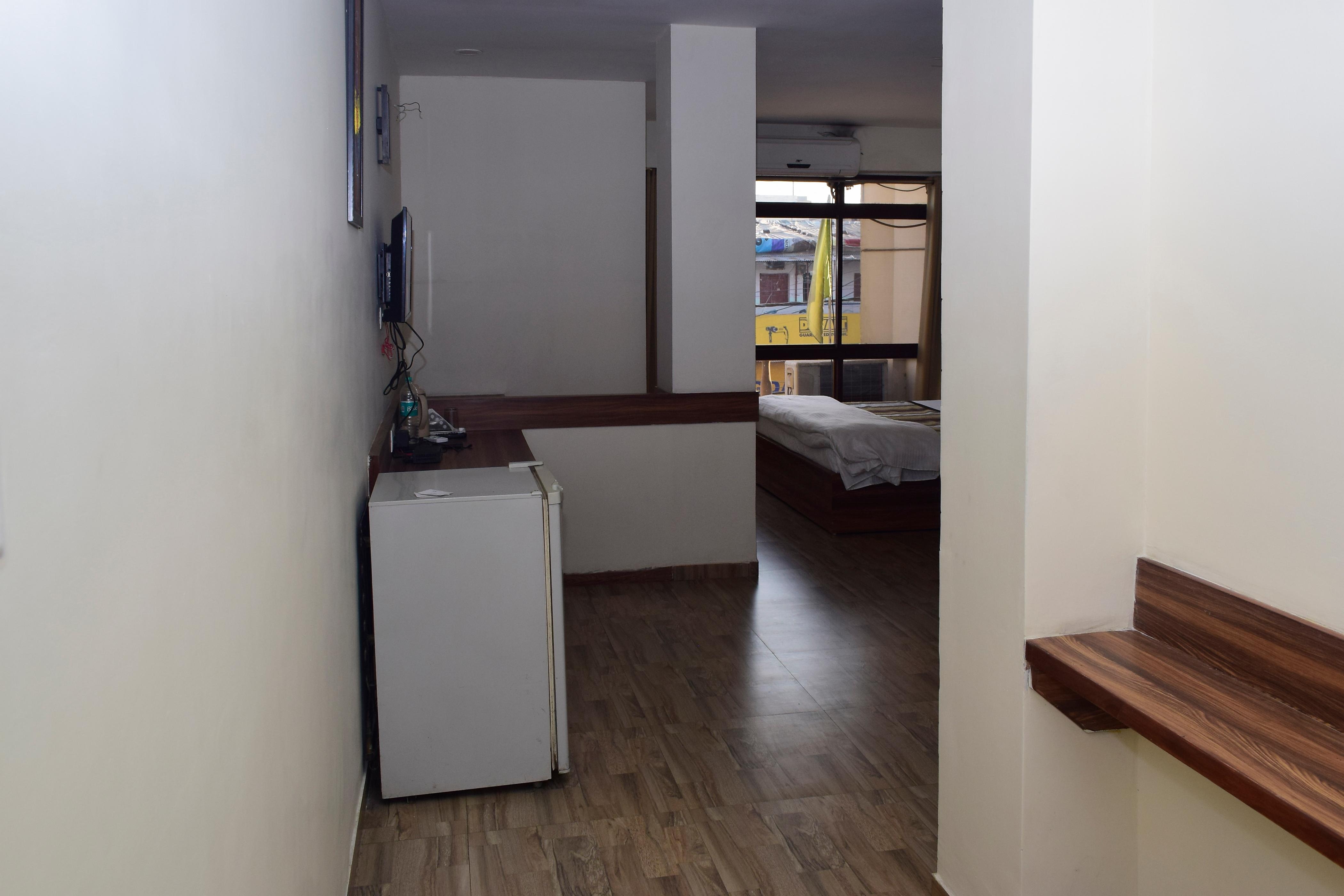 Hotel Khajuraho Regency - Tap to explore photos