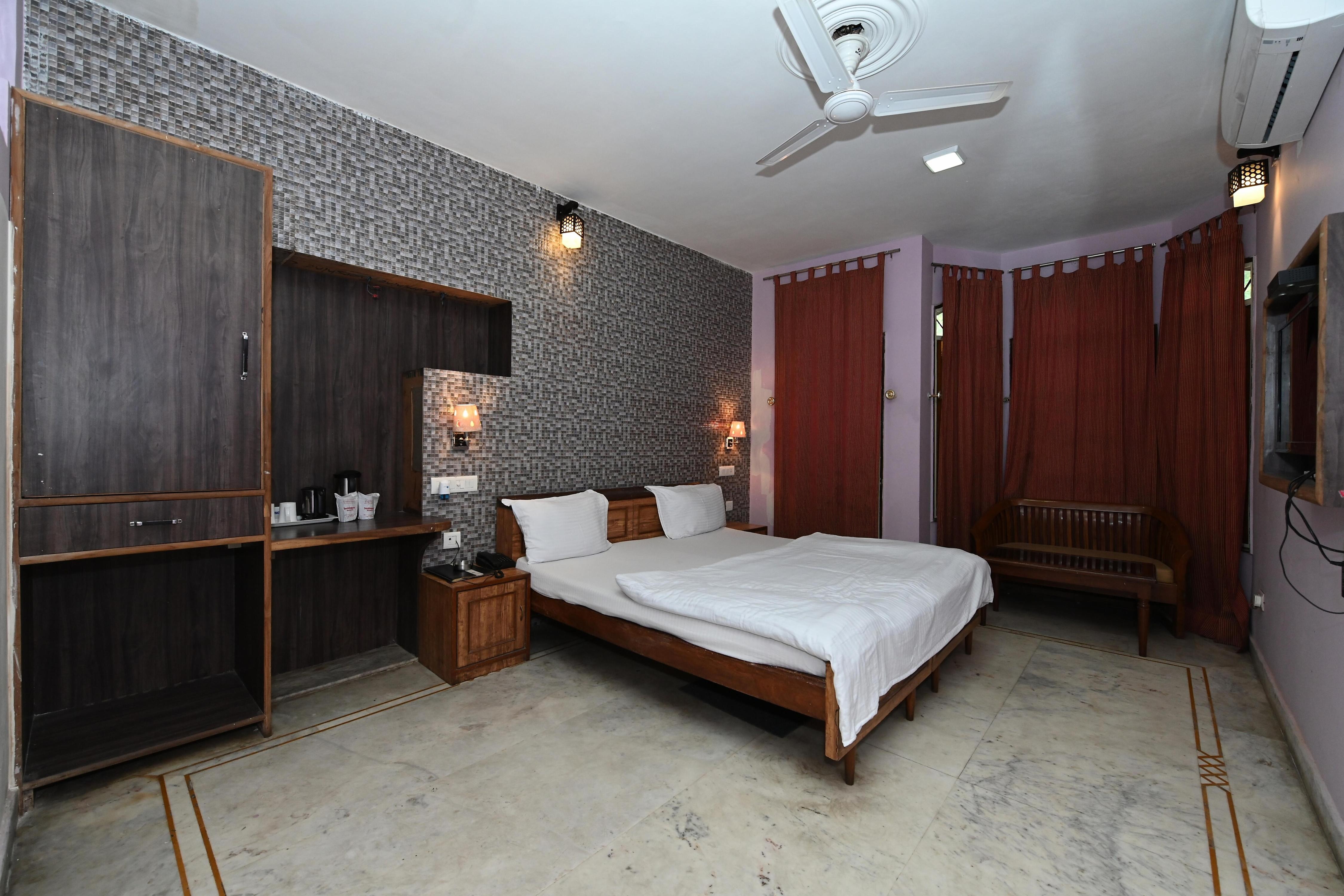 Grand Gomti Inn At Saubhagyam - Tap to explore photos
