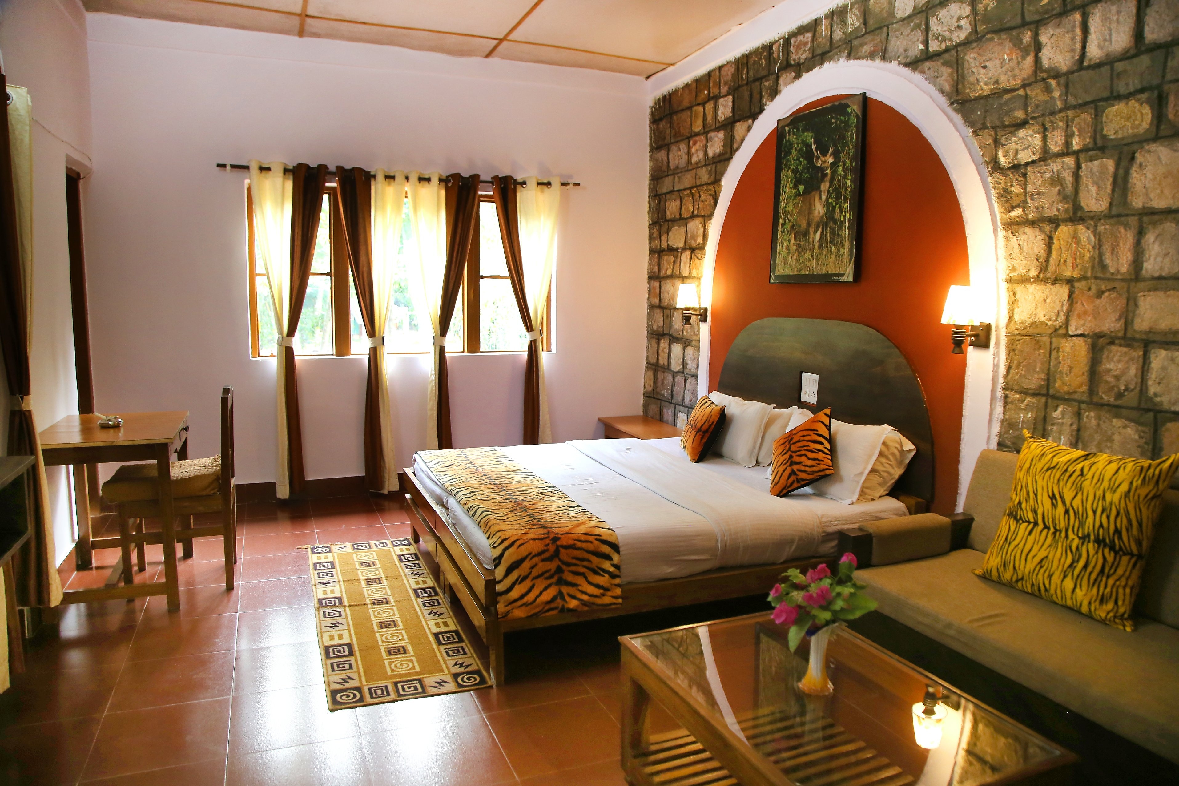 MOGLI JUNGLE RESORTS BANDHAVGARH  - Tap to explore photos